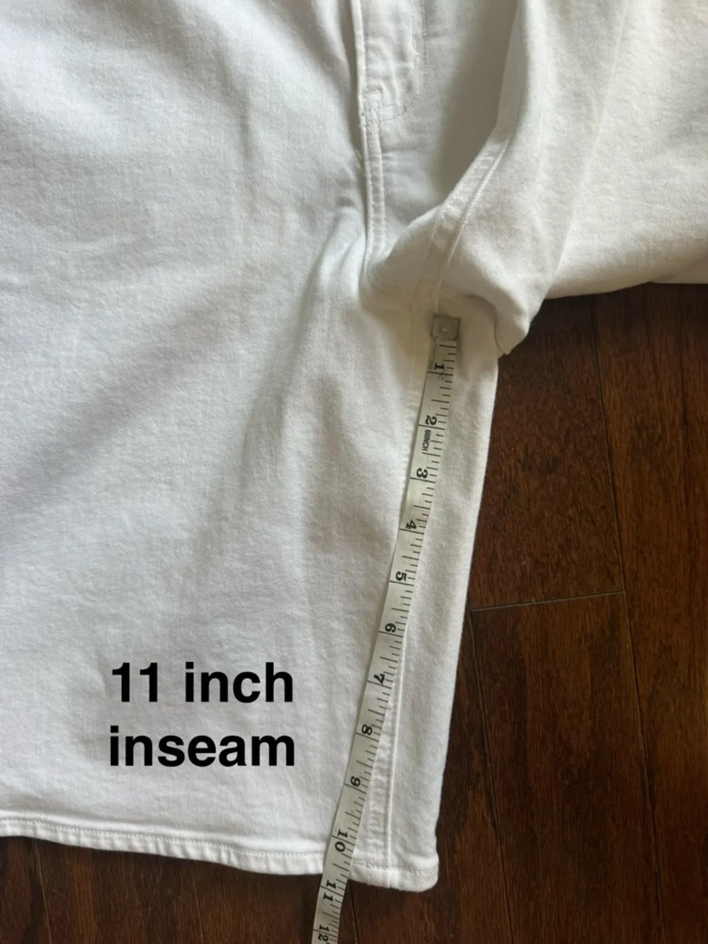 American Eagle Outfitters White Denim Shorts baggy Bermuda size 12